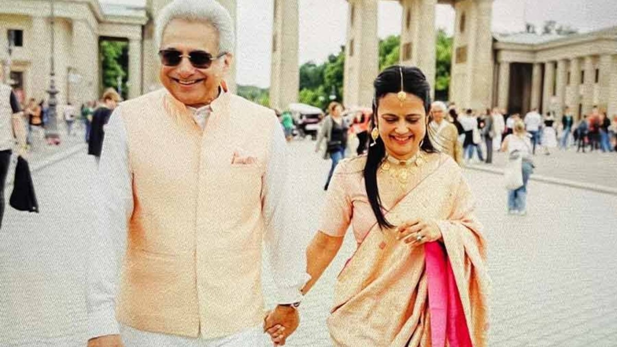 टीएमसी सांसद महुआ मोइत्रा ने बीजेडी नेता पिनाकी मिश्रा से की शादी, जर्मनी में लिए सात फेरे